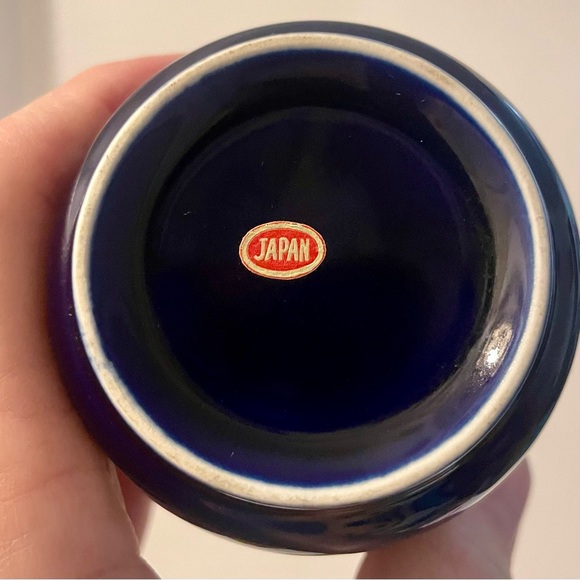 VTG Japanese Sake Cups Cobalt Blue Porcelain Gold Bird Floral Design Set of 4 - Picture 5 of 6